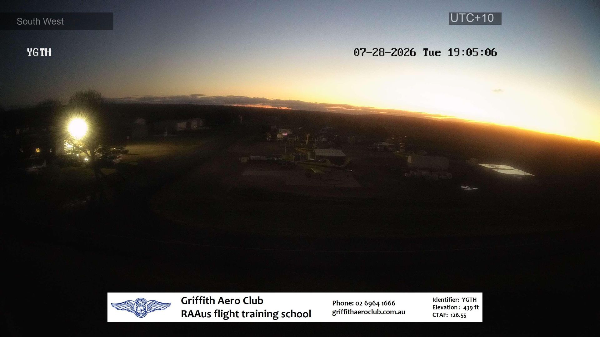 Griffith: Griffith Airport