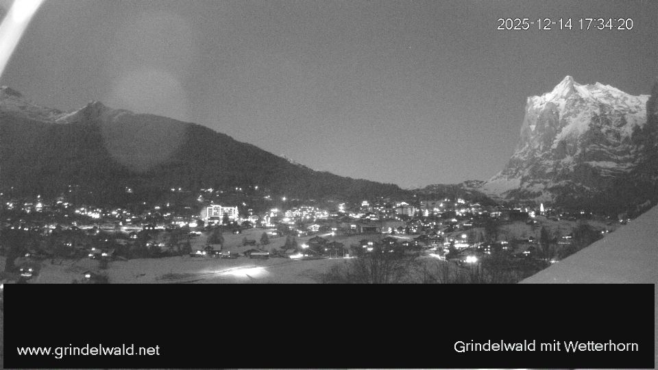 Grindelwald: Grindelwald - Dorf - Wetterhorn