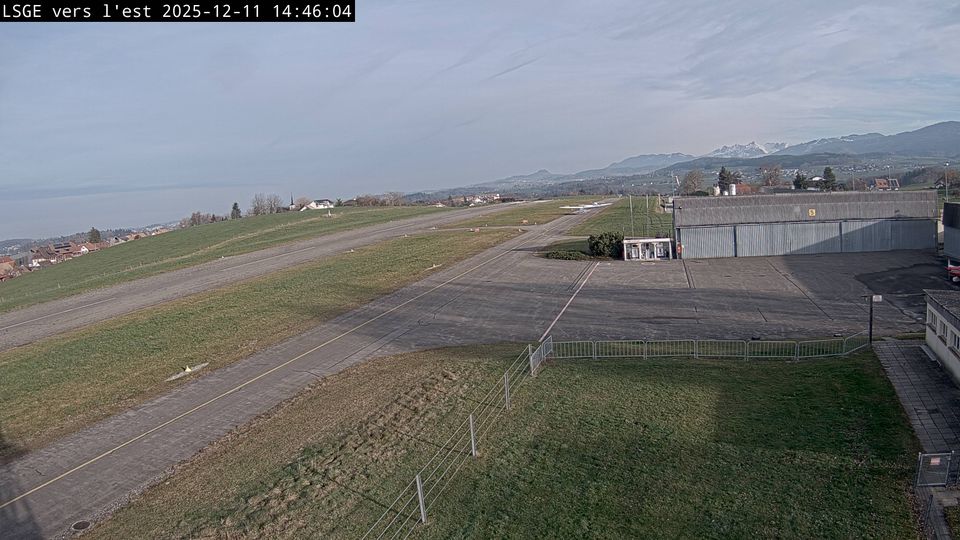 Ecuvillens: Aérodrome Régional Fribourg - Est - Ost