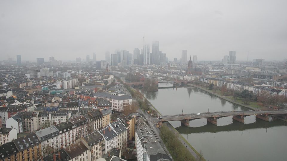 Frankfurt › West: Main Tower