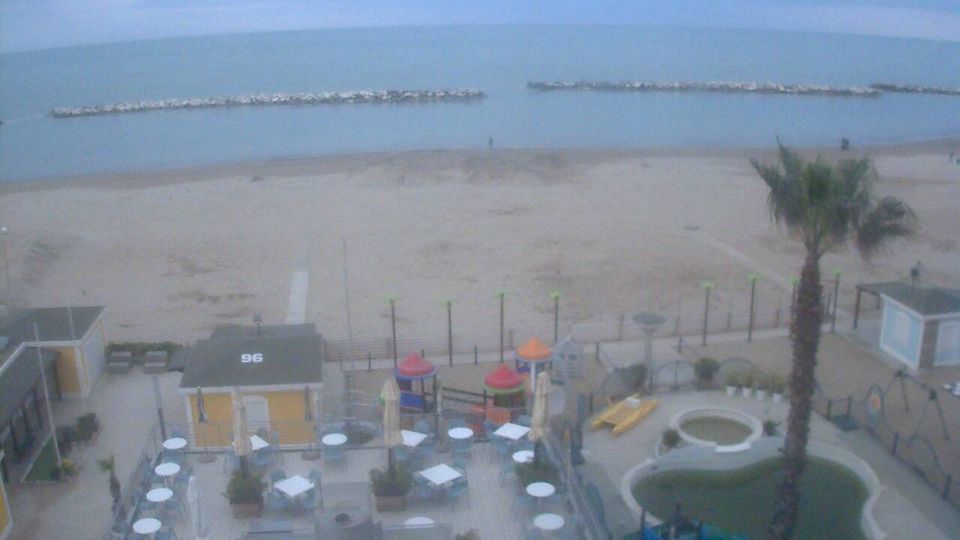 Cattolica: Beach 96 Webcam