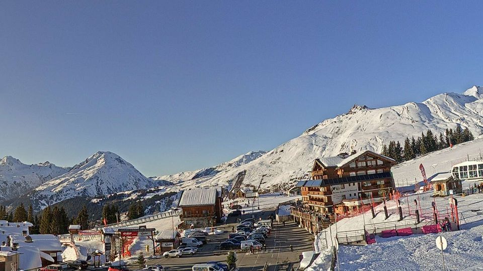 Montvalezan: La Rosière - Maison du Ski (1850m)