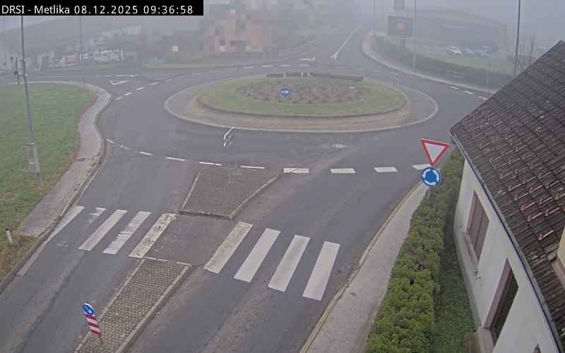 Krizevska vas: G2-105, Metlika - Most čez Kolpo, Metlika