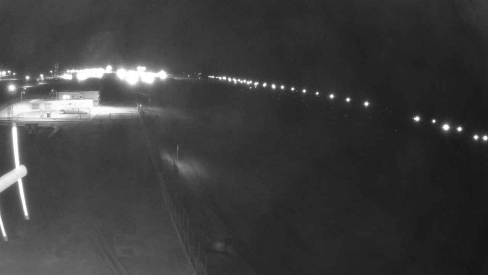 Iquique › South: Aeropuerto