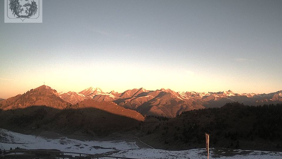 Gandino › North: Rifugio Parafulmine