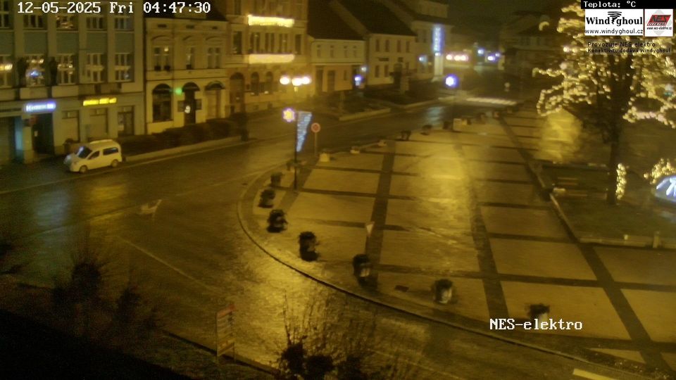 Sedlcany: náměstí TMG