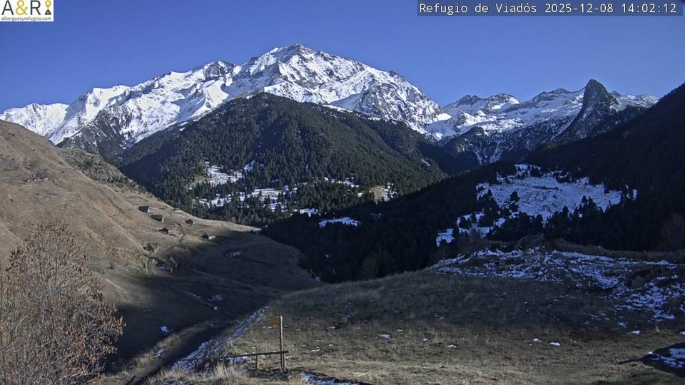 Gistain: Posets Massif - Pico Posets - Espadas Peak