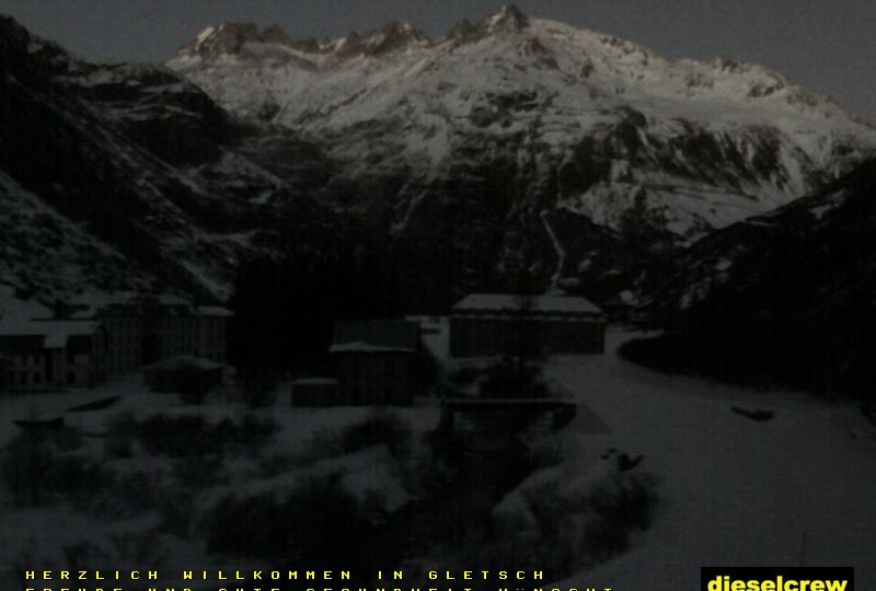 Obergoms: Gletsch mit dem Bahnhof der Dampfbahn Furka-Bergstrecke