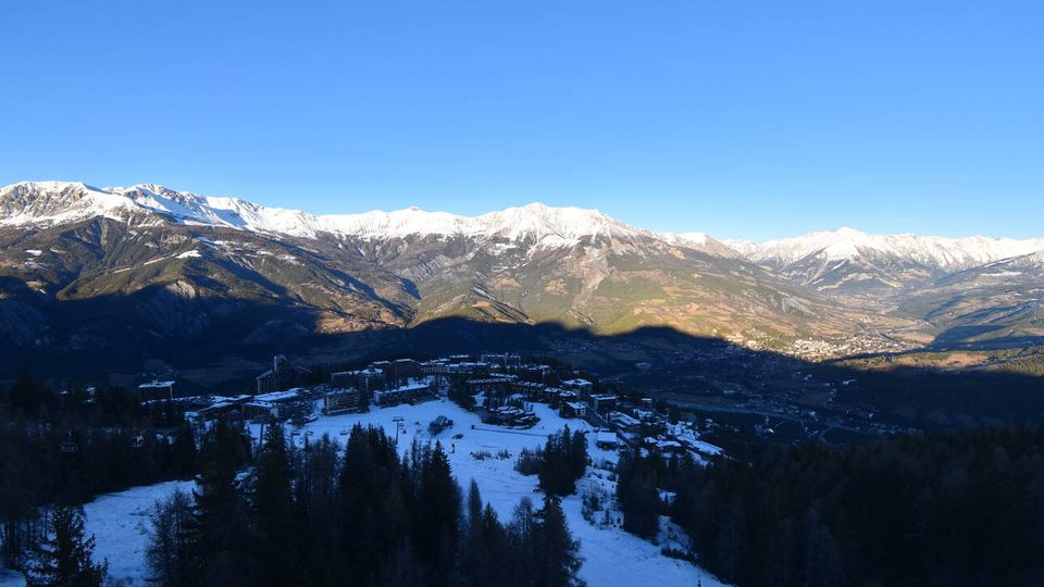 Saint-Loup-du-Dorat: Front de pistes Pra Loup 1600