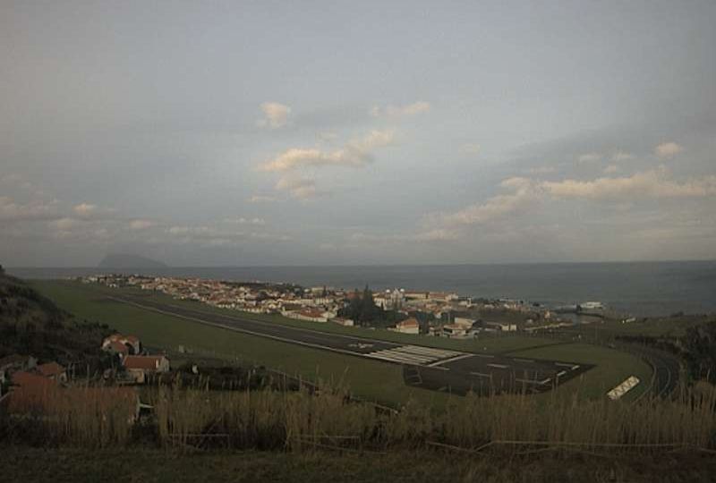 Santa Cruz das Flores › North-east: Flores Airport