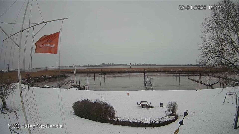 Nordenham: Germany, Lower Saxony - Sportboothafen