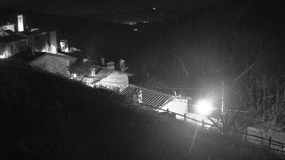 Raggiolo: Raggiolo (Via Campi) - Bibbiena - Chiusi della Verna