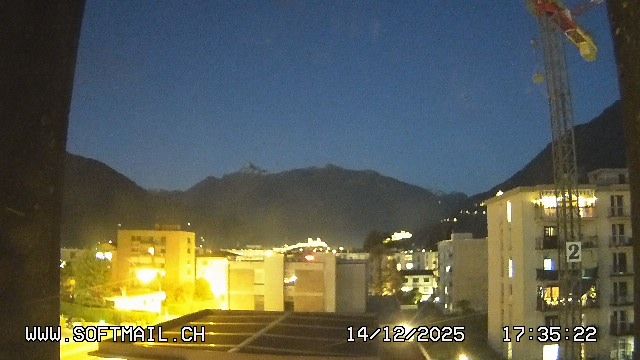 Bellinzona: Tessin, Schweiz: Giubiasco Richtung 3 Castelli di