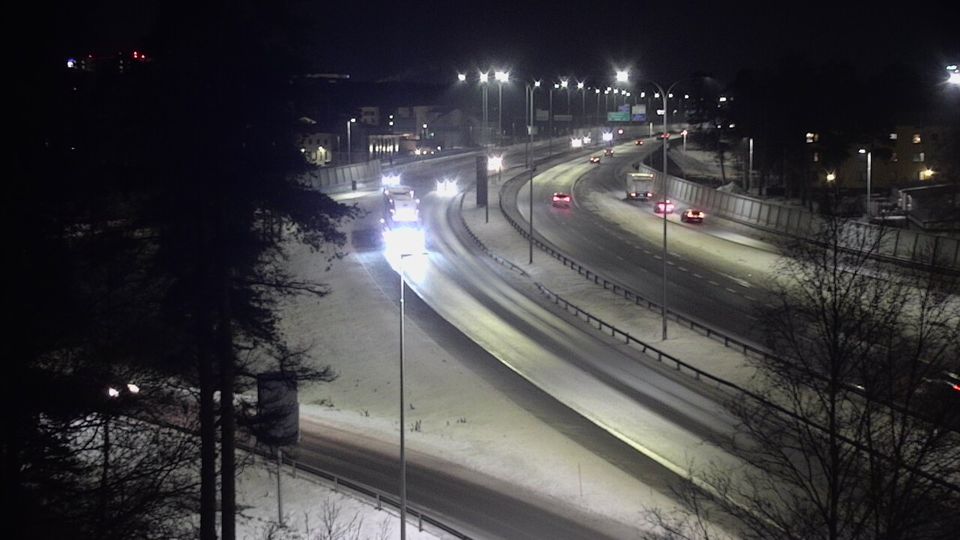 Oulu: Tie 4 - Laanila - Jyväskylään