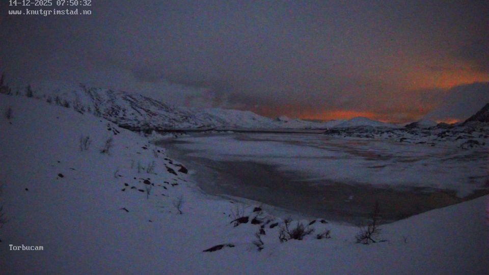 Møre og Romsdal › North-west: Langvatnet