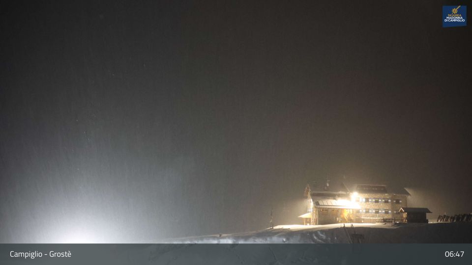 Madonna di Campiglio: Grostè Sessellift - Talstation, Rifugio Graffer