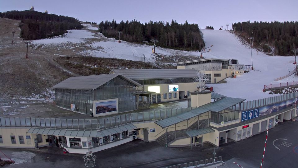 Bayerisch Eisenstein › South-west: Grosser Arber Talstation