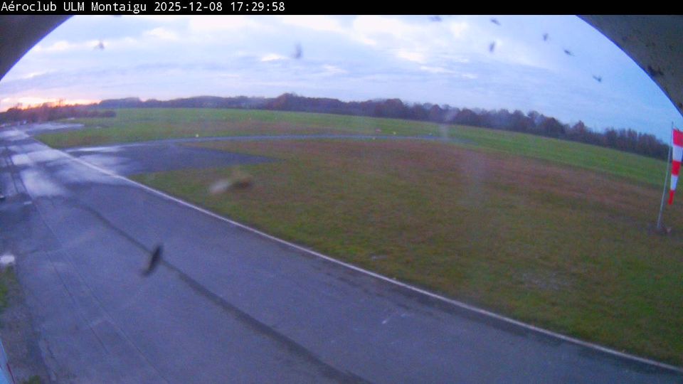 Montaigu-Vendee: Montaigu-Saint-Georges Airport