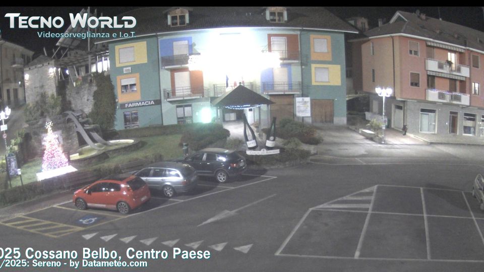 Cossano Belbo: Piedmont, Italy: Piazza Giovanni Balbo