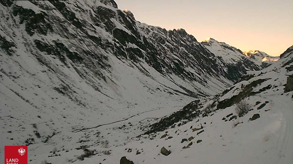 Gemeinde Galtur › South-west: Jamtalhütte