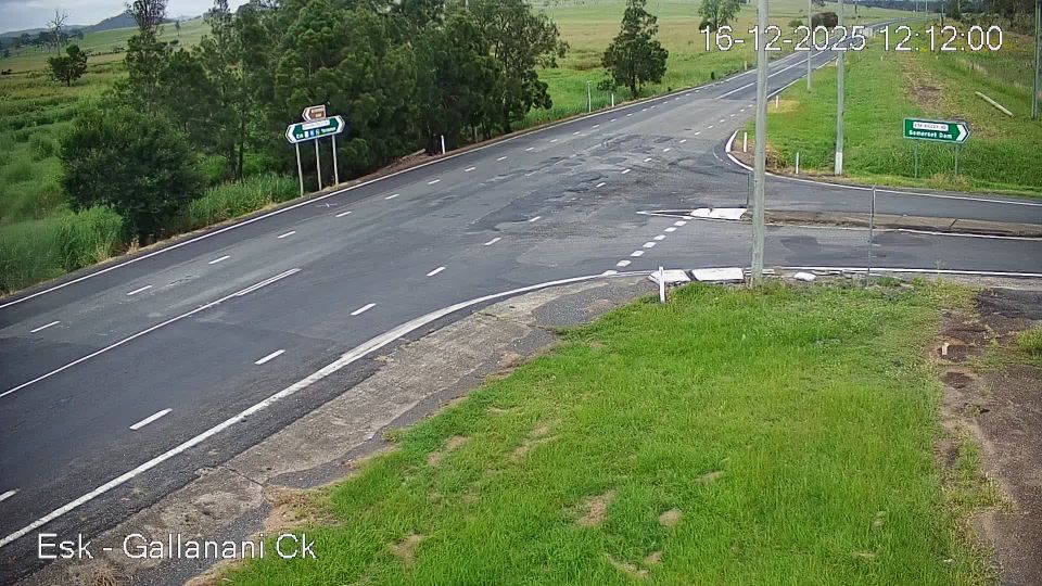 Esk › North: 27.208314,152.407461