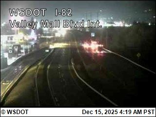 Union Gap: I-82 at MP 36.5: Valley Mall Blvd Interchange