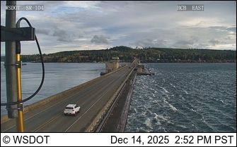 Port Gamble › East: SR 104 at MP 14.7: Hood Canal Bridge Looking East