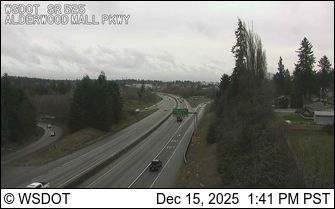 Lynnwood: SR 525 at MP 0.9: Alderwood Mall Pkwy