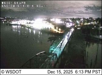 Delta Junction › South: SR 529 at MP 4.1: Snohomish River South