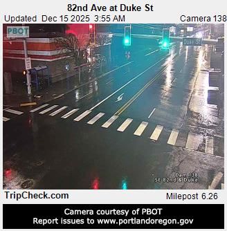 Portland: 82nd Ave at Duke St