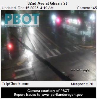 Portland: 82nd Ave at Glisan St