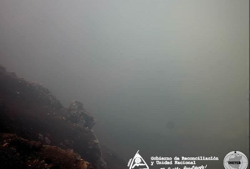 Masaya › South: Volcán - Nicaragua: Crater del volcán