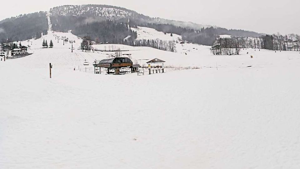 Praz-sur-Arly: Allée du Front de Neige