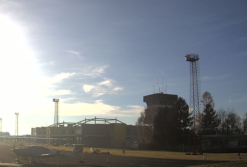Hoce-Slivnica › South: Maribor Edvard Rusjan Airport - Slovenia: APRON