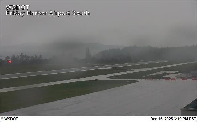 Friday Harbor › South: Friday Harbor Airport