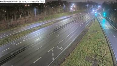 Askim-Frolunda-Hogsbo › North-west: Hovåsmotet norrut