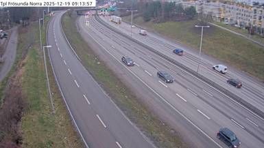 Bergshamra › South: Trafikplats Frösunda N