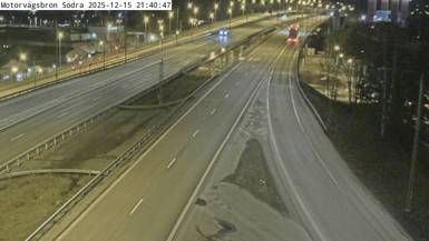 Tveta › North-east: Motorvägsbron södra