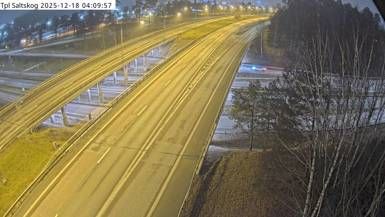 Tveta › North-west: Trafikplats Saltskog