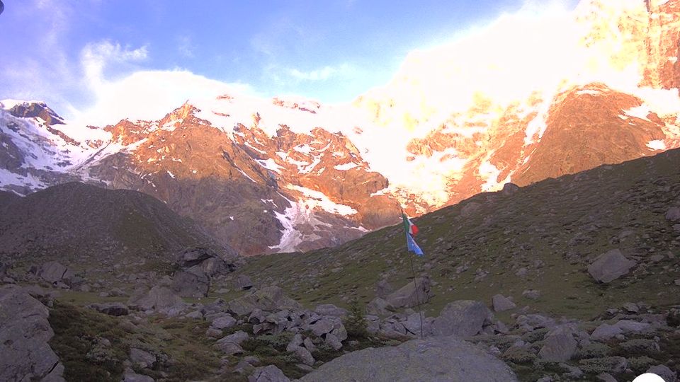 Macugnaga: Piemonte, Italia - monte rosa rifugio zamboni zappa