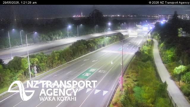Henderson-Massey › South: SH16 Te Atatu Rd
