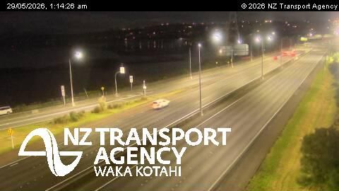 Maungakiekie-Tāmaki: Mount Wellington › North: SH20 Gloucester Park Rd