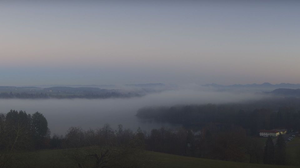 Waging am See: Taching am See - Tettenhausen - Wallfahrtskirche Maria Heimsuchung Mühlberg - Wonneberg - Tengling - Petting