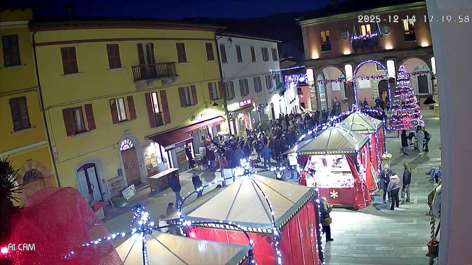 Sant'Agata Feltria: Emilia-Romagna, Italia: Piazza Garibaldi