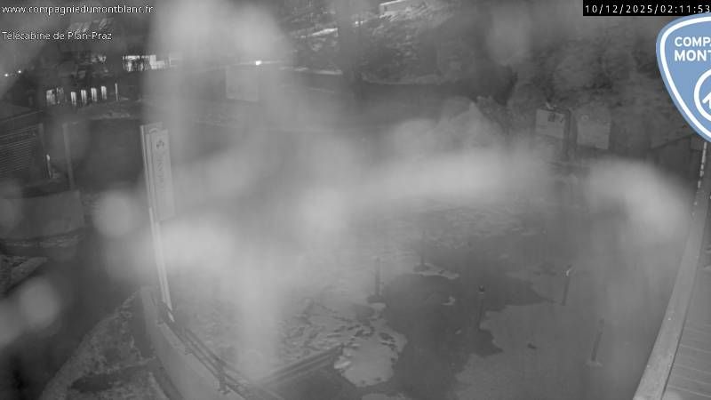 Chamonix-Mont-Blanc › South-west: Chamonix - Auvergne-Rhône-Alpes, France