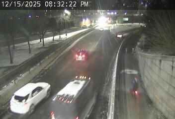 New York: Sands Street @ BQE Entrance