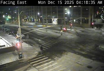 New York: Sands Street @ Brooklyn Bridge Entrance