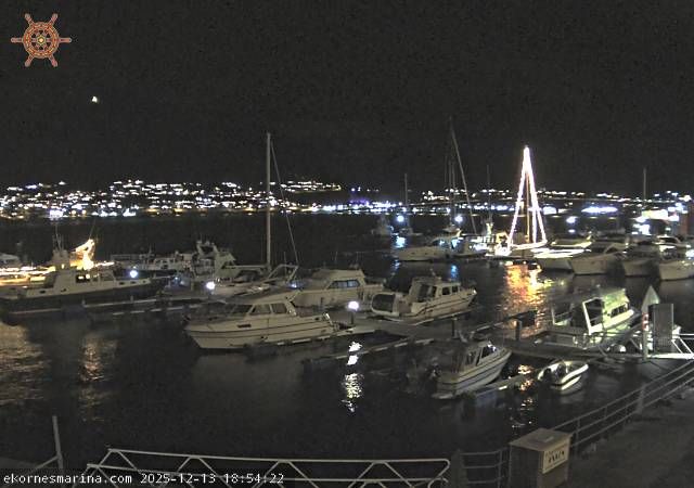 Magerholm › South-east: Ekornes Marina