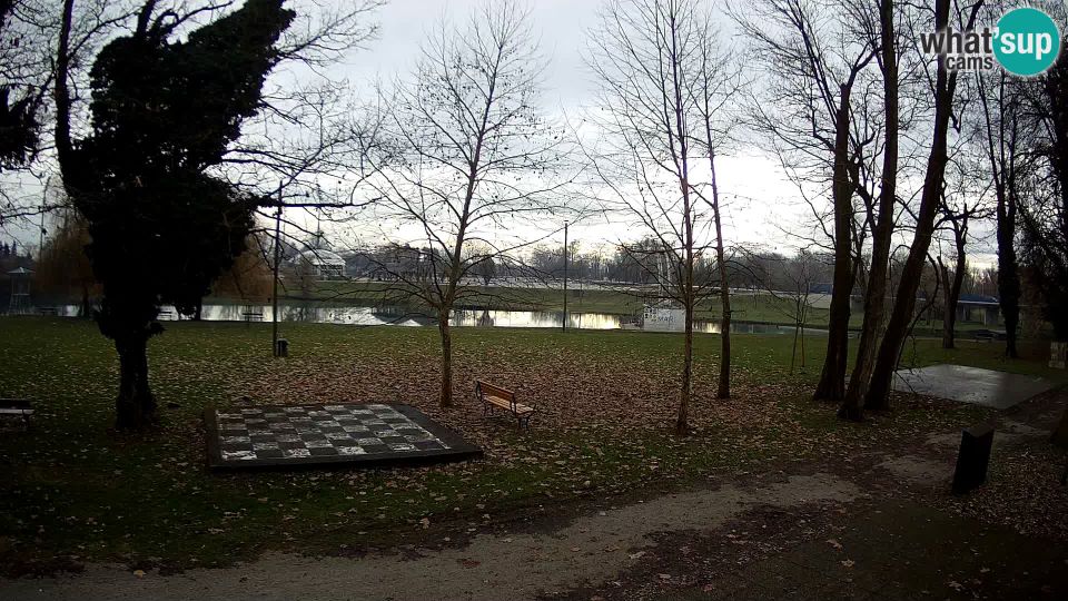 Jelasi: LIVE Karlovac Webcam - Outdoor swimming-pool Foginovo - Korana - Croatia