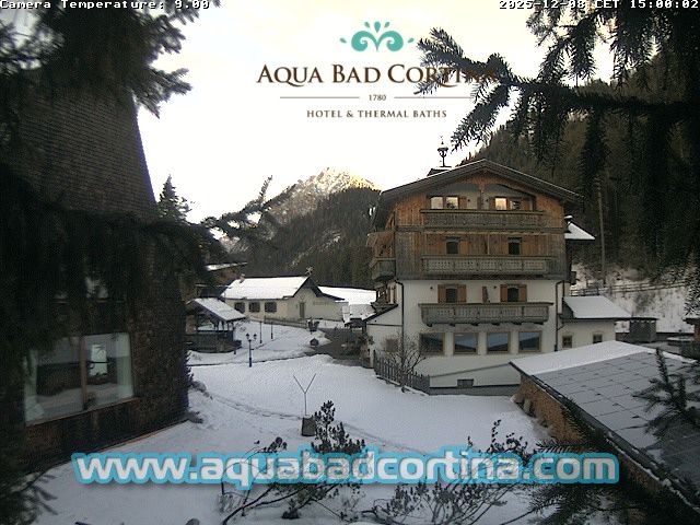 Al Plan de Mareo - St. Vigil in Enneberg - San Vigilio di Marebbe › East: Piz da Peres - Kronplatz - Parco naturale di Fanes-Sennes-Braies